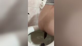 pooping - video 760, ScatKings.com Scat Porn 1 ScatKings.com Scat Porn